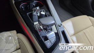 Audi A5 40 TFSI 4WD Premium Sportback 2023 года из Южной Кореи