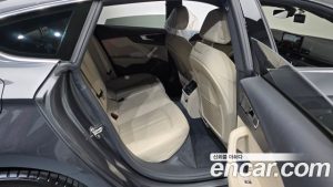 Audi A5 40 TFSI 4WD Premium Sportback 2023 года из Южной Кореи