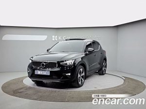 Volvo XC40 B4 ULTIMATE Bright 2024 года из Южной Кореи