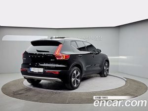 Volvo XC40 B4 ULTIMATE Bright 2024 года из Южной Кореи
