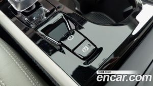 Volvo XC40 B4 ULTIMATE Bright 2024 года из Южной Кореи