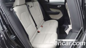 Volvo XC40 B4 ULTIMATE Bright 2024 года из Южной Кореи