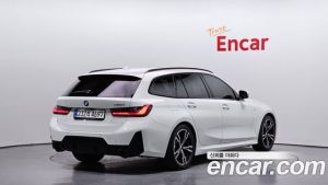 BMW 3-Series 320i Touring M Sport 2023 года из Южной Кореи