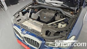BMW X4 xDrive20i xLine 2023 года из Южной Кореи