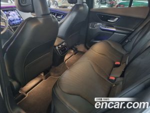 Mercedes-Benz EQE EQE500 4MATIC 2023 года из Южной Кореи