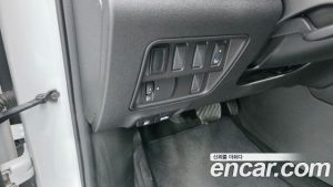 Renault-KoreaSamsung QM6 2.0 LPe LE Signature 2WD 2022 года из Южной Кореи