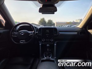 Renault-KoreaSamsung QM6 2.0 GDe LE Signature 2WD 2023 года из Южной Кореи