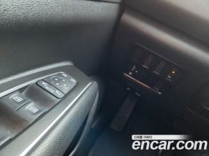 Renault-KoreaSamsung QM6 2.0 GDe LE Signature 2WD 2023 года из Южной Кореи