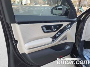 Mercedes-Benz S-Class S450L 4MATIC 2023 года из Южной Кореи