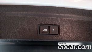 Audi Q3 40 TFSI 4WD 2025 года из Южной Кореи