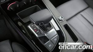 Audi A5 40 TFSI 4WD Premium Sportback 2023 года из Южной Кореи