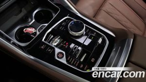 BMW X6 xDrive40i M Sport 2025 года из Южной Кореи