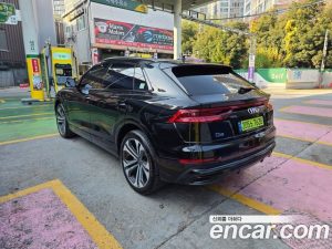 Audi Q8 55 TFSI 4WD Premium 2023 года из Южной Кореи