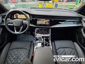 Audi Q8 55 TFSI 4WD Premium 2023 года из Южной Кореи