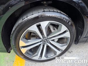 Audi Q8 55 TFSI 4WD Premium 2023 года из Южной Кореи
