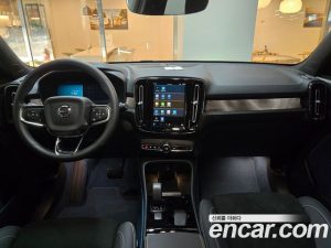 Volvo XC40 Twin ULTIMATE 2024 года из Южной Кореи