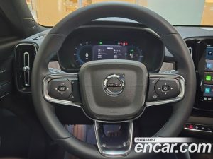 Volvo XC40 Twin ULTIMATE 2024 года из Южной Кореи
