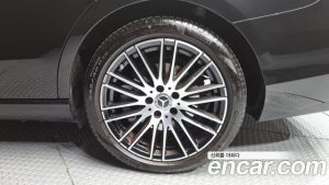 Mercedes-Benz C-Class C200 Avantgarde 2024 года из Южной Кореи