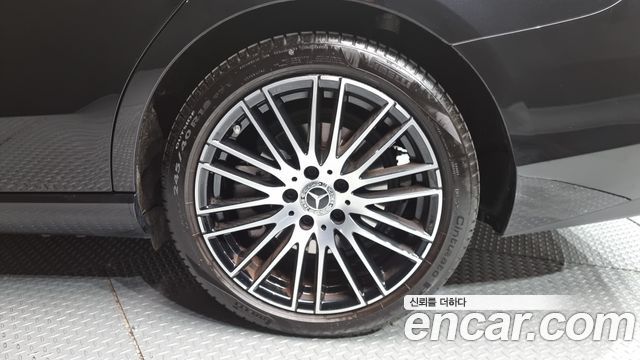 41090729_005.jpg Mercedes-Benz C-Class C200 Avantgarde 2024 года из Южной Кореи