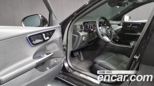 Mercedes-Benz C-Class C200 Avantgarde 2024 года из Южной Кореи