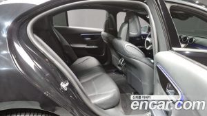 Mercedes-Benz C-Class C200 Avantgarde 2024 года из Южной Кореи