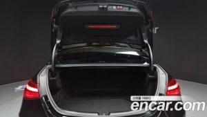 Mercedes-Benz C-Class C200 Avantgarde 2024 года из Южной Кореи