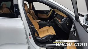 Volvo XC60 B5 Inscription 2022 года из Южной Кореи