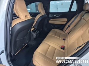 Volvo V60 B5 Ultra AWD 2025 года из Южной Кореи