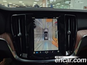 Volvo V60 B5 Ultra AWD 2025 года из Южной Кореи