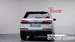 Audi Q7 55 TFSI 4WD Premium 2023 года из Южной Кореи