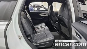 Audi Q7 55 TFSI 4WD Premium 2023 года из Южной Кореи