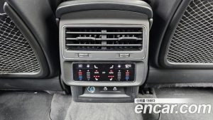 Audi Q7 55 TFSI 4WD Premium 2023 года из Южной Кореи