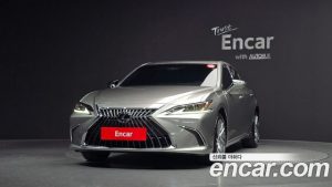 Lexus ES Luxury Plus 2025 года из Южной Кореи