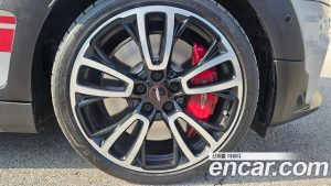 Mini Clubman JCW 2023 года из Южной Кореи