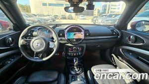 Mini Clubman JCW 2023 года из Южной Кореи