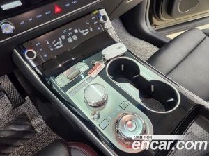 Genesis GV70 2.5T Бензин 2WD 2025 года из Южной Кореи