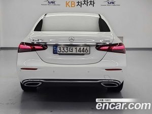 Mercedes-Benz E-Class E220d 4MATIC Exclusive 2023 года из Южной Кореи