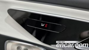Mercedes-Benz E-Class E450 4MATIC Exclusive 2025 года из Южной Кореи