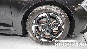Kia K5 2.0 LPi() 2024 года из Южной Кореи
