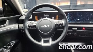 Kia K5 2.0 LPi() 2024 года из Южной Кореи