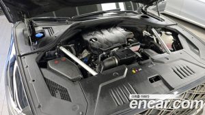 Genesis GV70 2.5T Бензин 2WD 2025 года из Южной Кореи