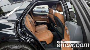 Genesis GV70 2.5T Бензин 2WD 2025 года из Южной Кореи