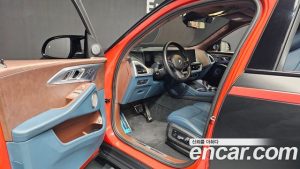 BMW XM 4.4 2023 года из Южной Кореи