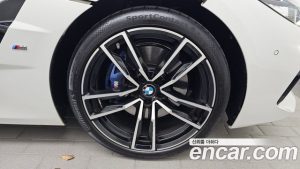BMW Z4 sDrive20i M Sport 2025 года из Южной Кореи