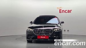 Mercedes-Benz S-Class S500L 4MATIC 2023 года из Южной Кореи