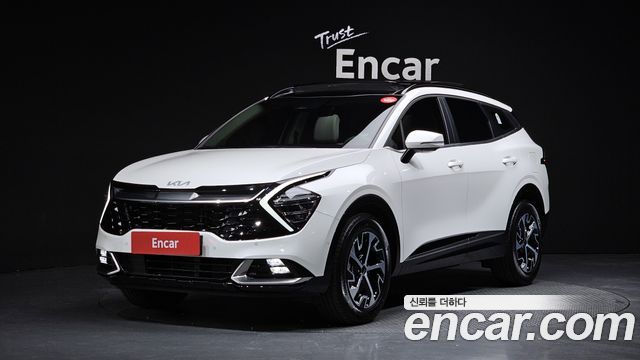 Kia Sportage Signature 2WD 2024 года из Кореи