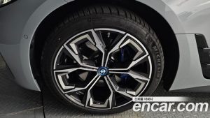 BMW i4 eDrive40 M Sport PRO 2024 года из Южной Кореи