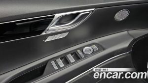 Genesis GV80 2.5T Бензин AWD 2025 года из Южной Кореи