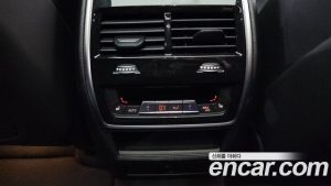 BMW X6 xDrive40i M Sport 2025 года из Южной Кореи