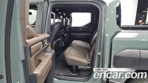 Kia Tasman 2.5T Бензин 4WD 2026 года из Южной Кореи
